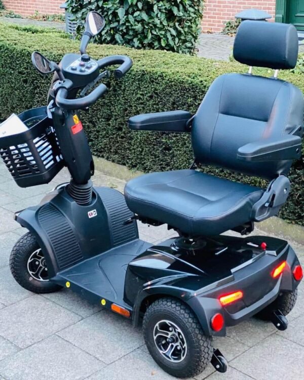 Drive ST4D mobility scooter available - Image 5