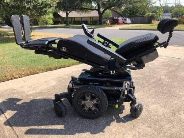 Used Quantum Q6 Edge 3 3MP-SS Heavy Duty Power Chair with Tru-Balance 3 Tilt & Recline Seating System. - Image 6