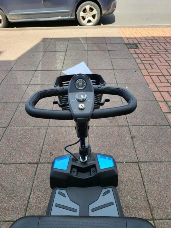 twin motor carboot scooter - Image 6