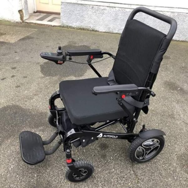Autofolding powerchair